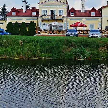 Dwor 2* Dluzniewo